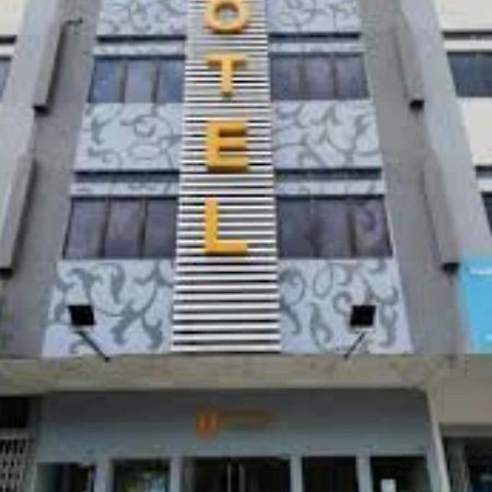 Hotel Zamburger De Melaka Esterno foto