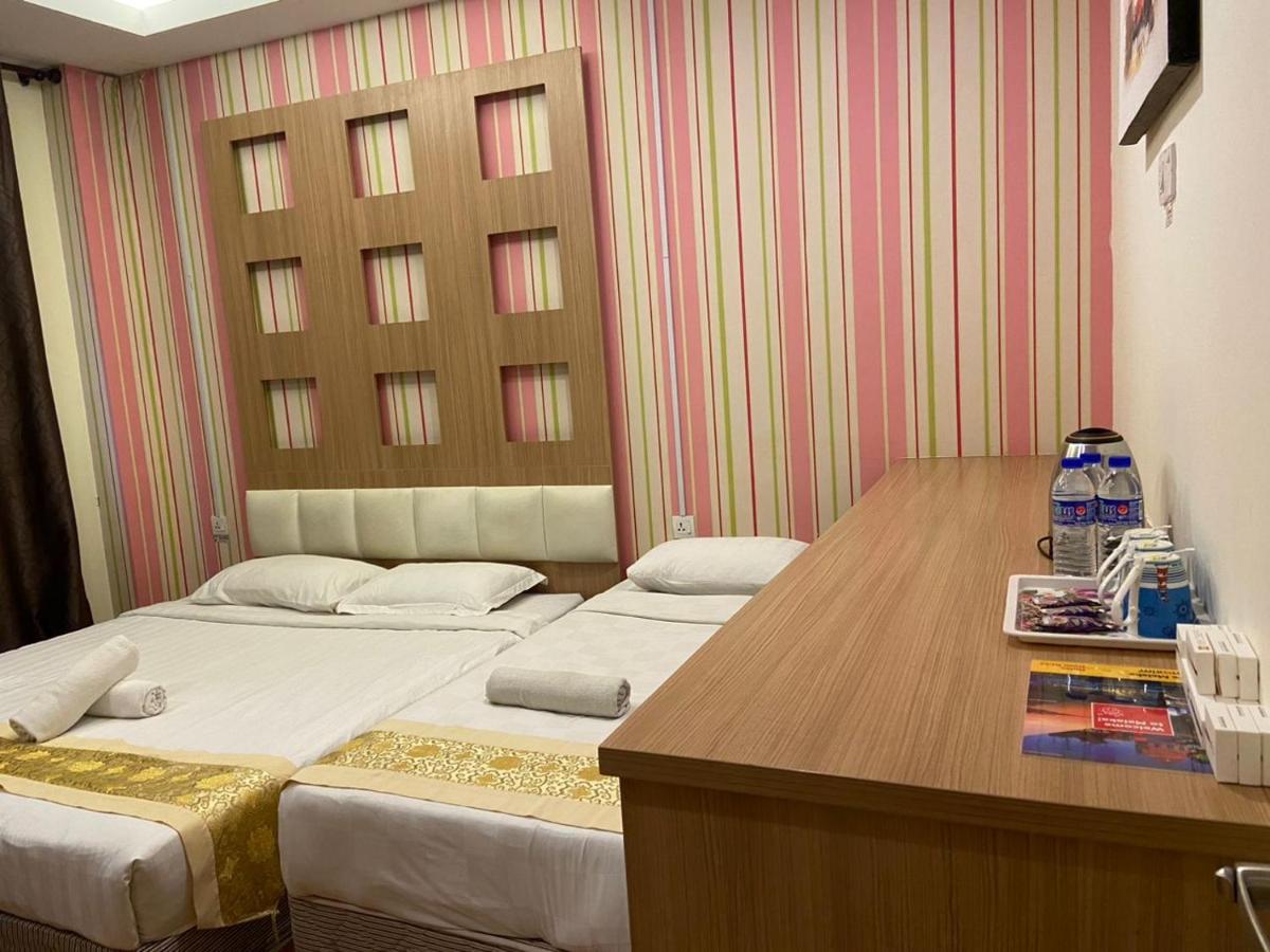 Hotel Zamburger De Melaka Esterno foto