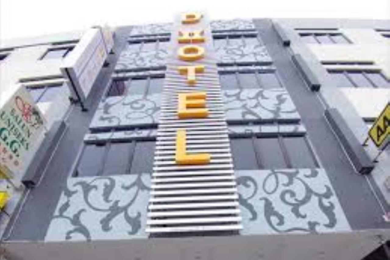 Hotel Zamburger De Melaka Esterno foto