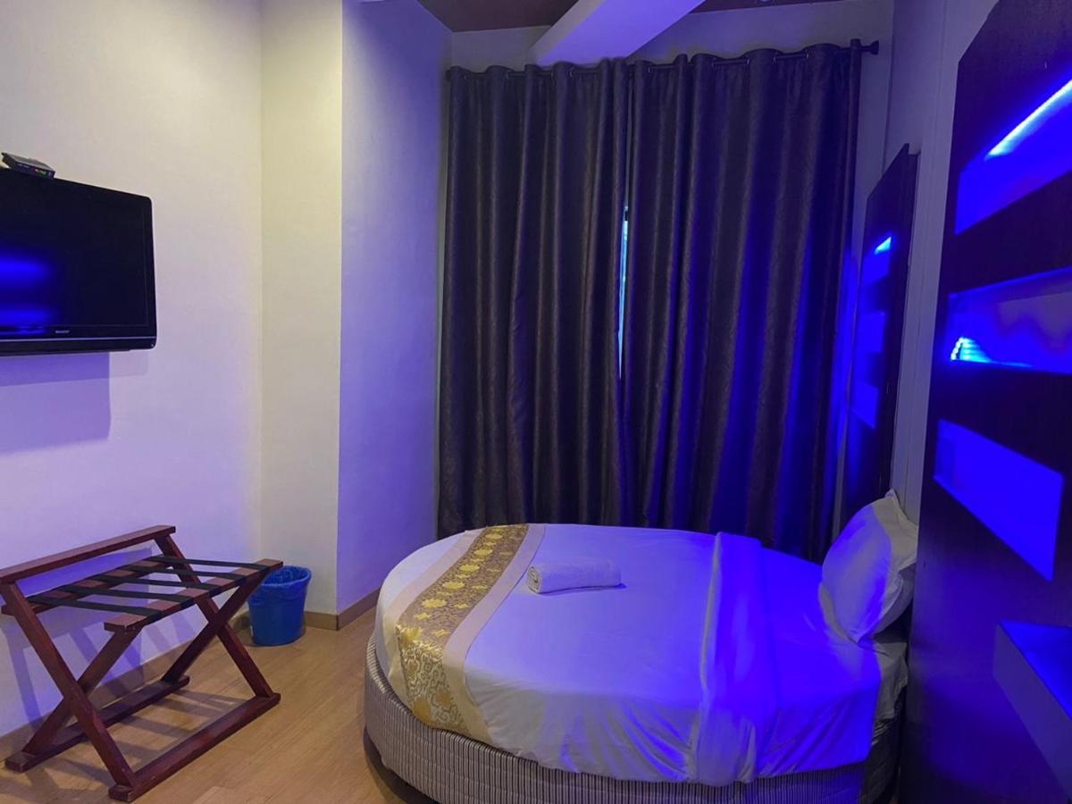 Hotel Zamburger De Melaka Esterno foto