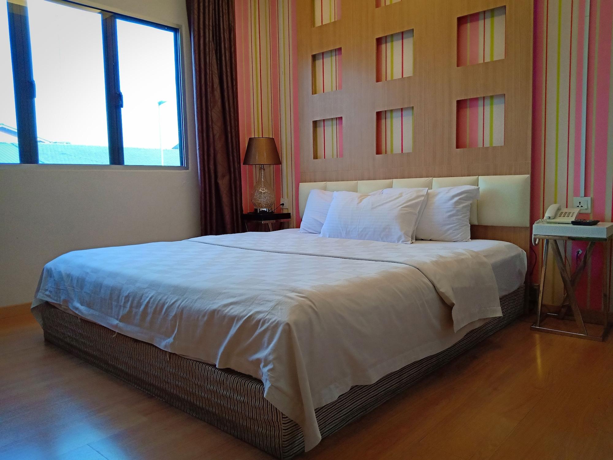 Hotel Zamburger De Melaka Esterno foto